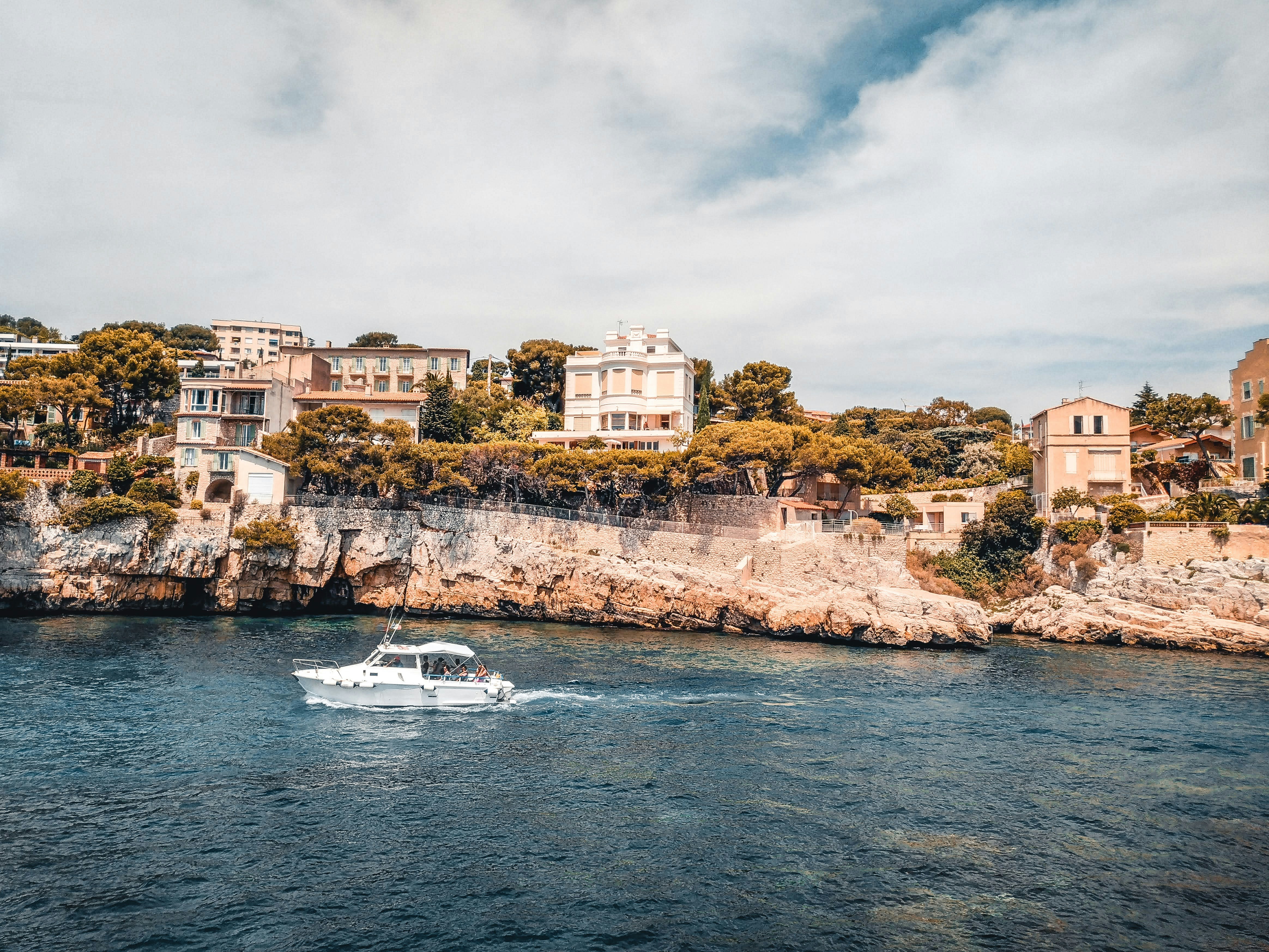 Stephen Sprouse x Louis Vuitton Beige Monogram Graffiti Canvas Trunk